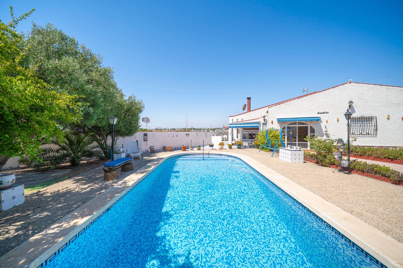 4 Zimmer Villa zu verkaufen in Ciudad Quesada mit Pool Garage - 389.000 € (Ref: 9939383)