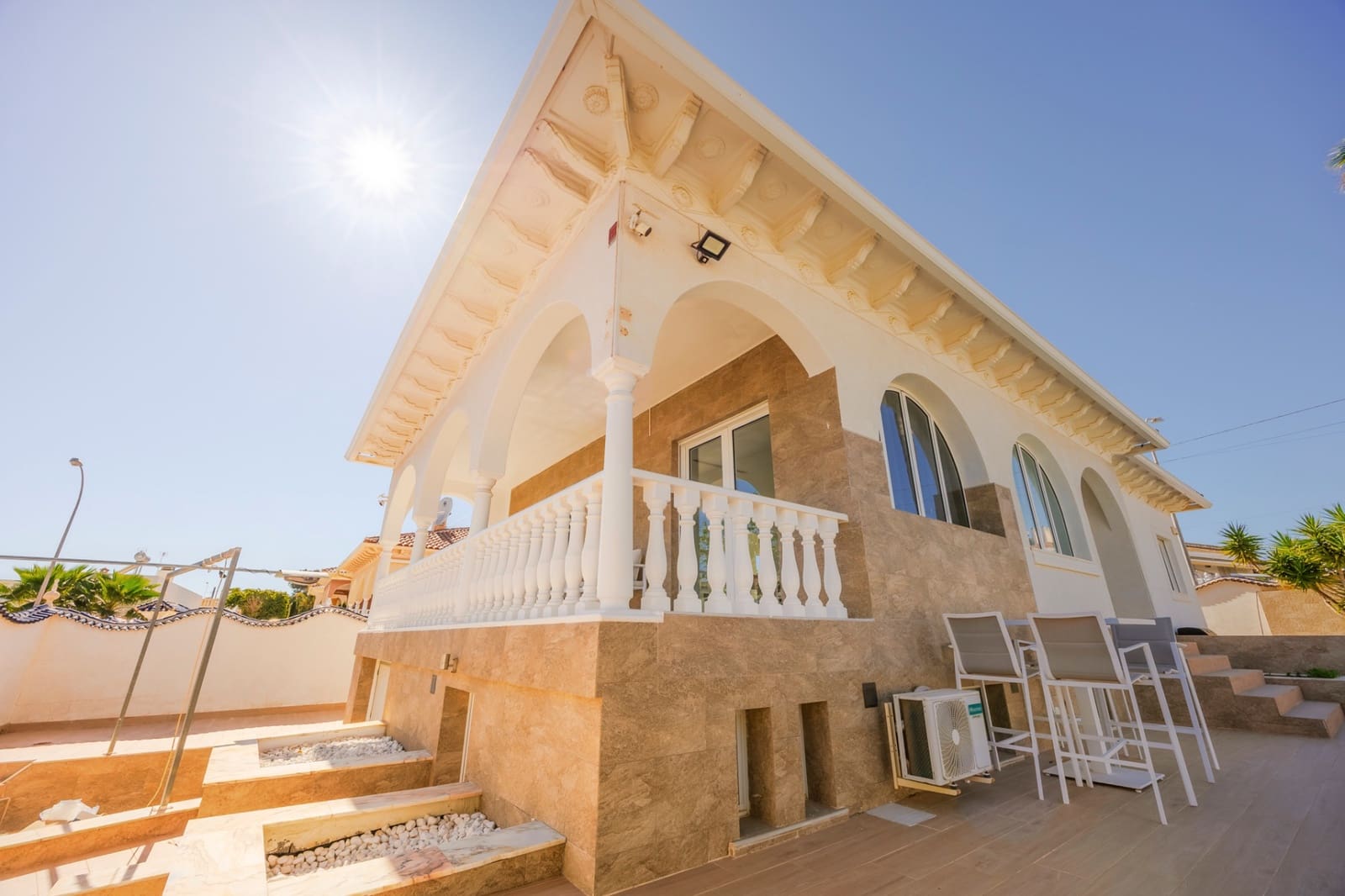 5 sypialnia Willa na sprzedaż w Ciudad Quesada z basenem garażem - 590 000 € (Ref: 9939384)