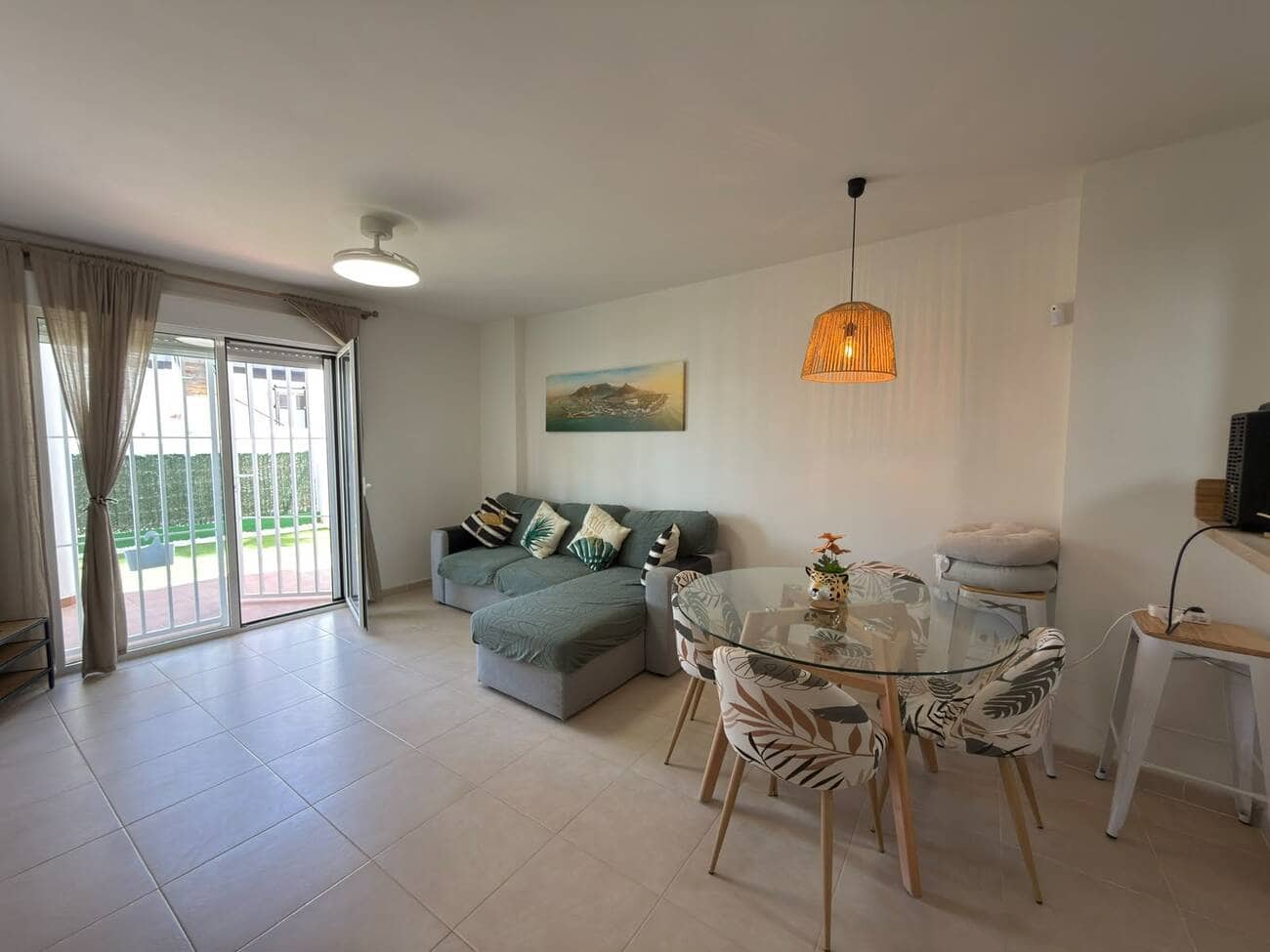 2 soveværelse Lejlighed til salg i Villamartin med swimmingpool garage - € 175.000 (Ref: 9941949)