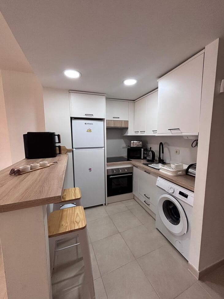 2 soveværelse Lejlighed til salg i Villamartin med swimmingpool garage - € 175.000 (Ref: 9941949)