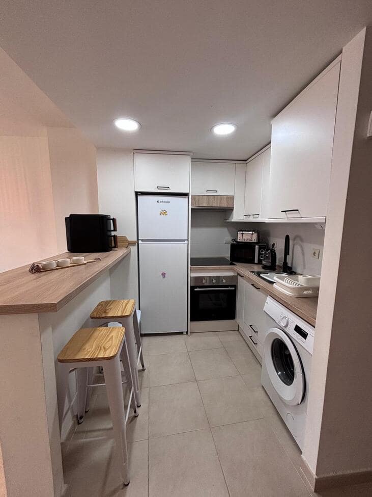 2 soveværelse Lejlighed til salg i Villamartin med swimmingpool garage - € 175.000 (Ref: 9941949)