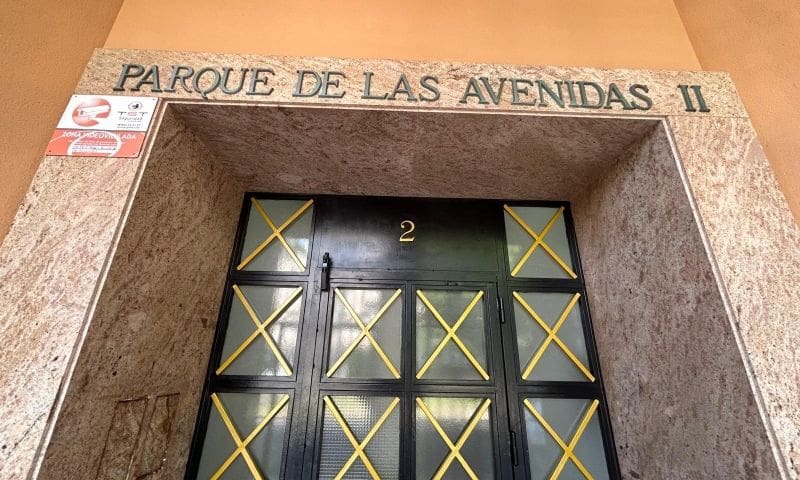 Apartamento de 2 habitaciones en Torrevieja en venta con piscina - 159.995 € (Ref: 9941950)