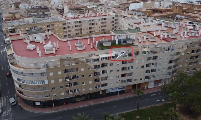 Apartamento de 2 habitaciones en El Molino, Torrevieja en venta con piscina - 159.995 € (Ref: 9941950)