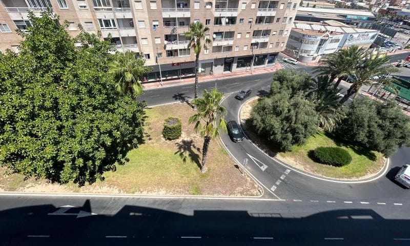 Apartamento de 2 habitaciones en Torrevieja en venta con piscina - 159.995 € (Ref: 9941950)
