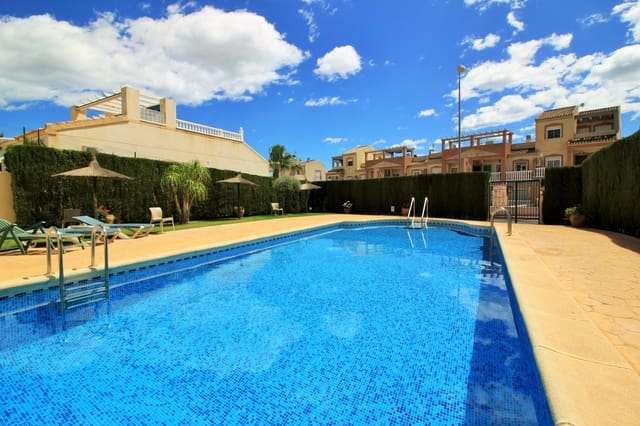 3 soverom Hus til salgs i Villamartin, Orihuela med svømmebasseng garasje - € 249 990 (Ref: 9944235)