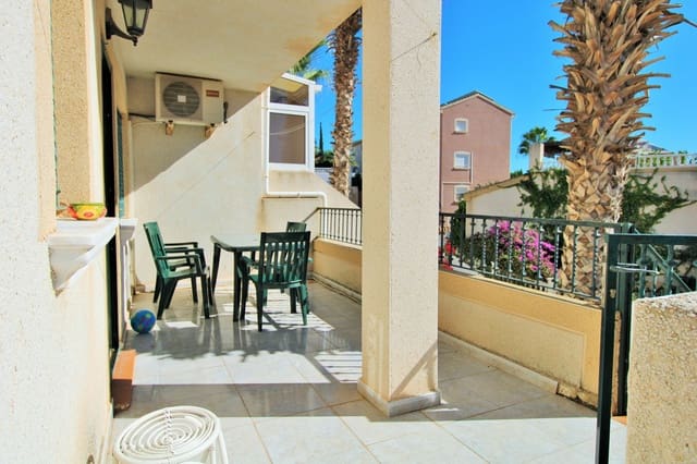 3 soverom Hus til salgs i Villamartin, Orihuela med svømmebasseng garasje - € 249 990 (Ref: 9944235)