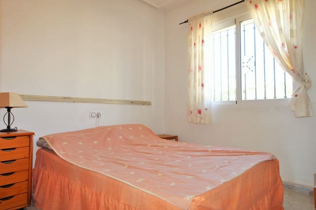 3 soverom Hus til salgs i Villamartin, Orihuela med svømmebasseng garasje - € 249 990 (Ref: 9944235)