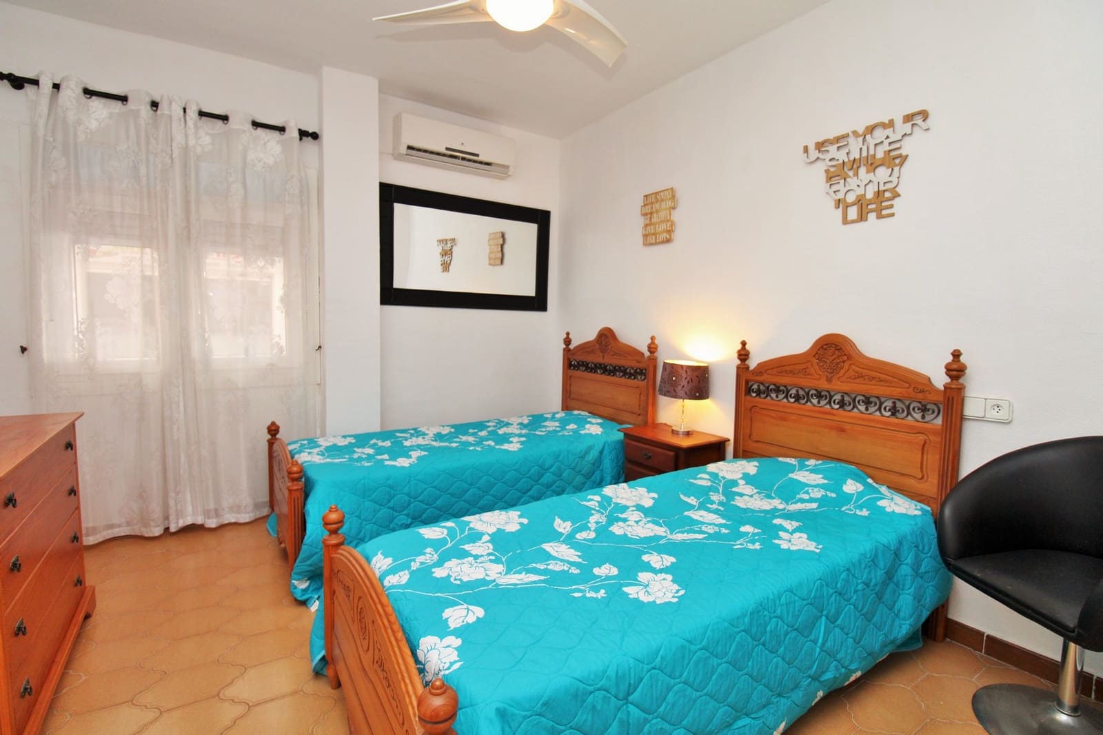 2 soveværelse Lejlighed til salg i Villamartin med swimmingpool - € 164.900 (Ref: 9944248)