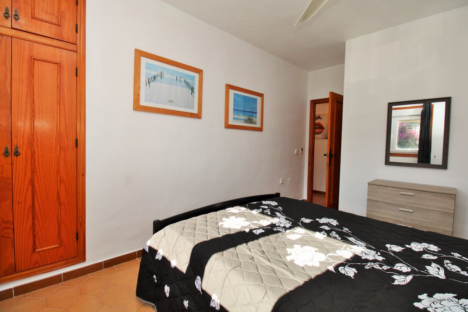 2 soveværelse Lejlighed til salg i Villamartin med swimmingpool - € 164.900 (Ref: 9944248)
