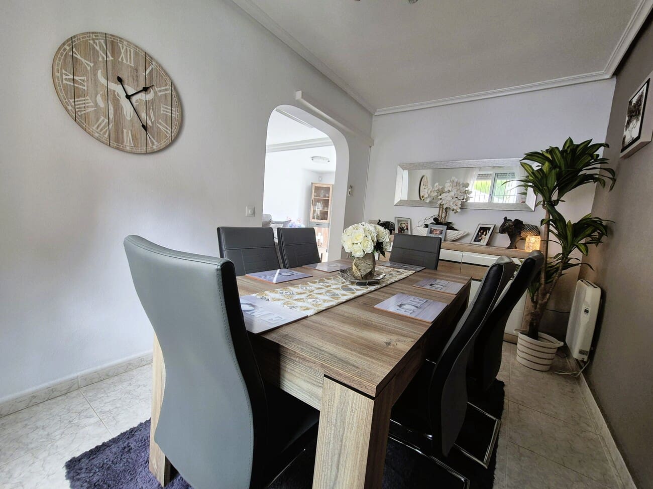 3 soveværelse Villa til salg i Villamartin med garage - € 269.900 (Ref: 9947009)