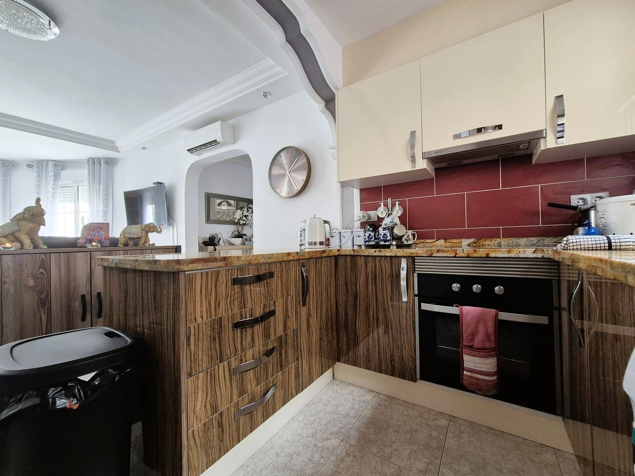 3 soveværelse Villa til salg i Villamartin med garage - € 269.900 (Ref: 9947009)