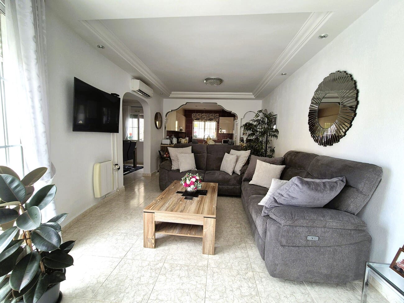 3 soveværelse Villa til salg i Villamartin med garage - € 269.900 (Ref: 9947009)