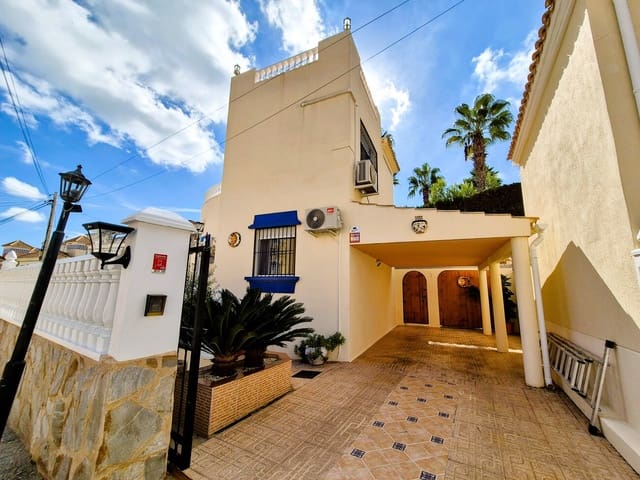 3 soveværelse Villa til salg i Villamartin, Orihuela med garage - € 269.900 (Ref: 9947009)