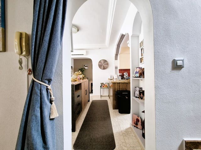 3 soveværelse Villa til salg i Villamartin, Orihuela med garage - € 269.900 (Ref: 9947009)