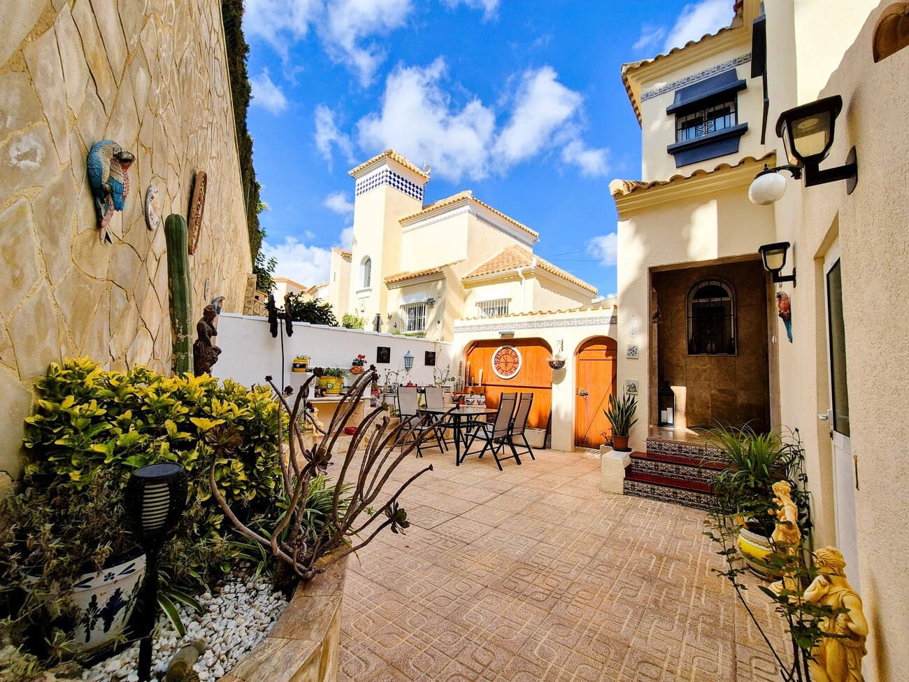 3 soveværelse Villa til salg i Villamartin med garage - € 269.900 (Ref: 9947009)