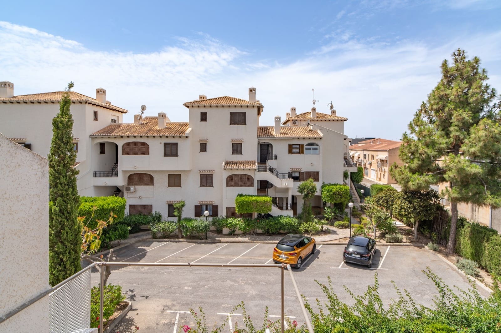 Apartamento de 2 habitaciones en Cabo Roig en venta con piscina - 205.000 € (Ref: 9959235)