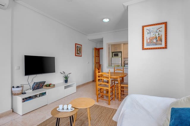 2 soveværelse Lejlighed til salg i Los Europeos, Torrevieja med swimmingpool - € 165.000 (Ref: 9959236)