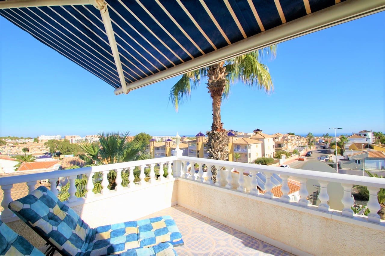 6 soveværelse Villa til salg i Villamartin med swimmingpool - € 469.000 (Ref: 9959237)