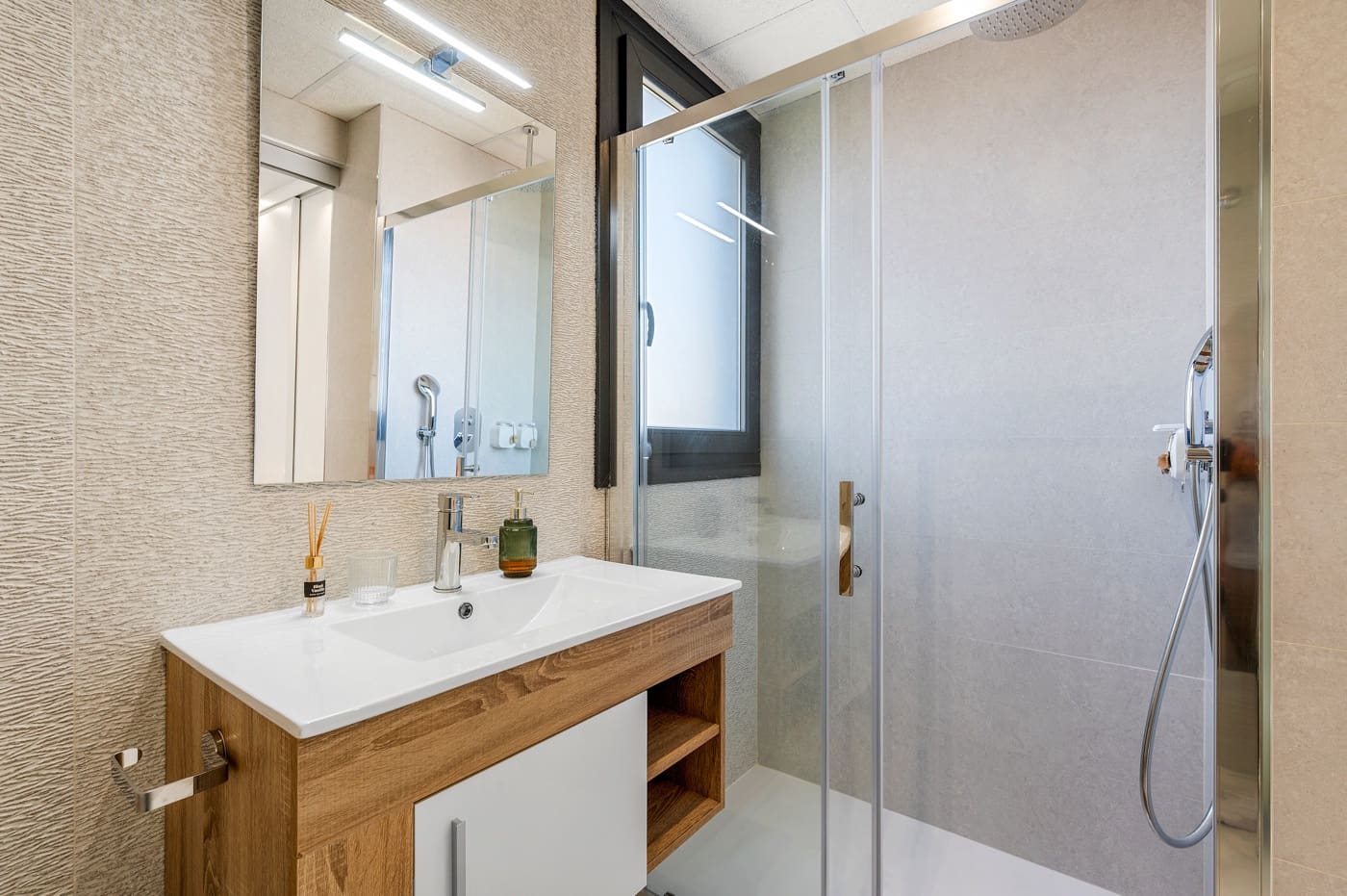 2 sypialnia Apartament na sprzedaż w Playa Flamenca z basenem garażem - 315 000 € (Ref: 9962061)