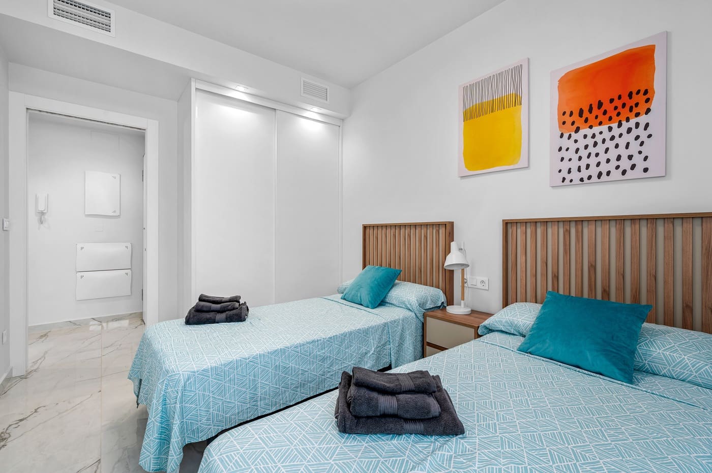 2 sypialnia Apartament na sprzedaż w Playa Flamenca z basenem garażem - 315 000 € (Ref: 9962061)