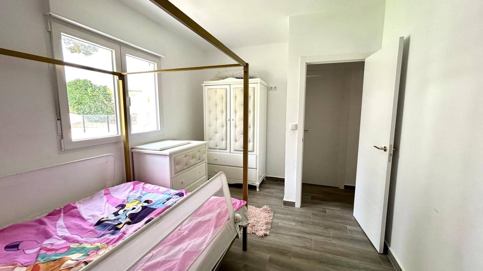 6 chambre Villa/Maison à vendre à Villamartin avec piscine garage - 695 000 € (Ref: 9964369)