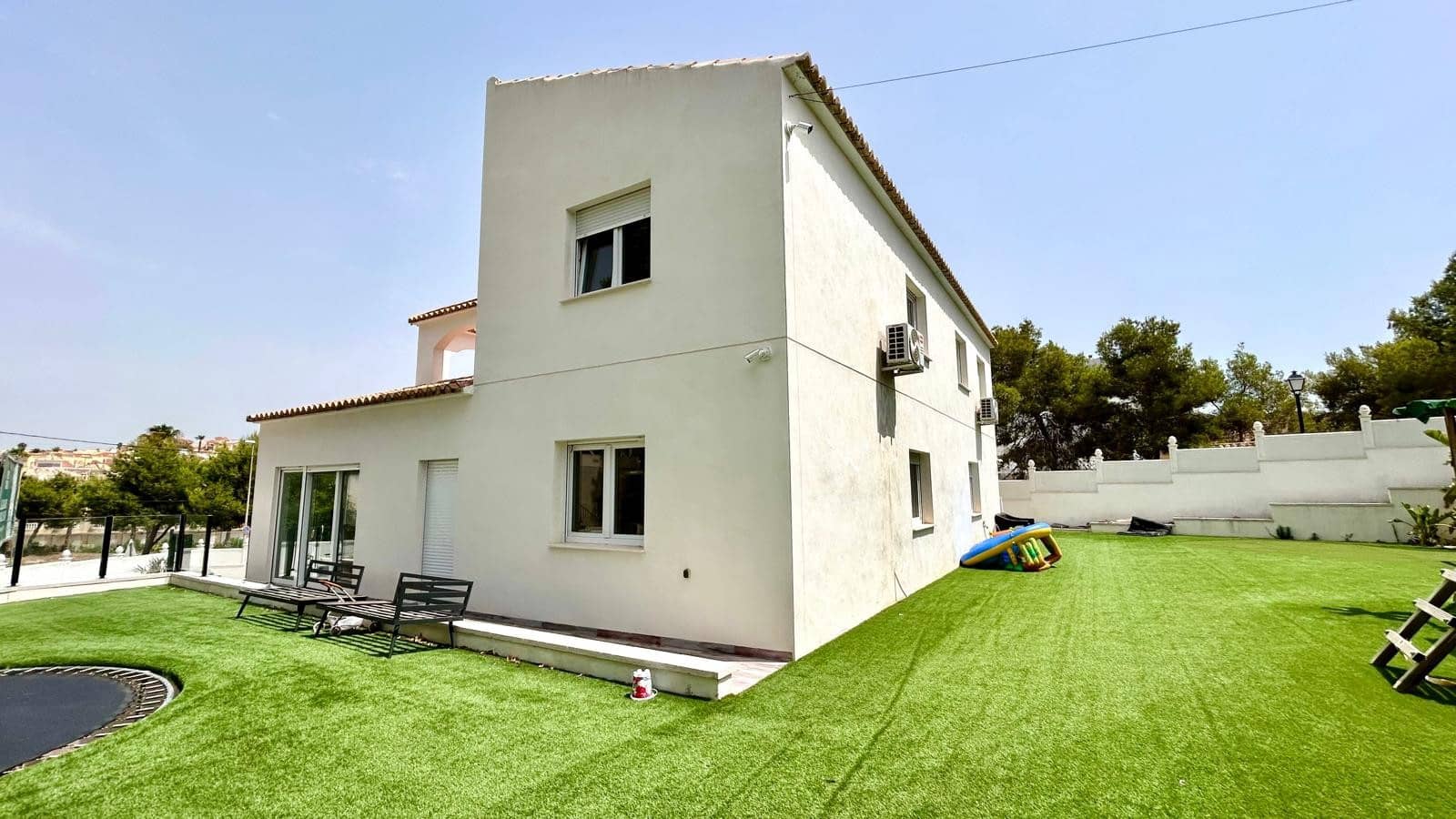 6 chambre Villa/Maison à vendre à Villamartin avec piscine garage - 695 000 € (Ref: 9964369)