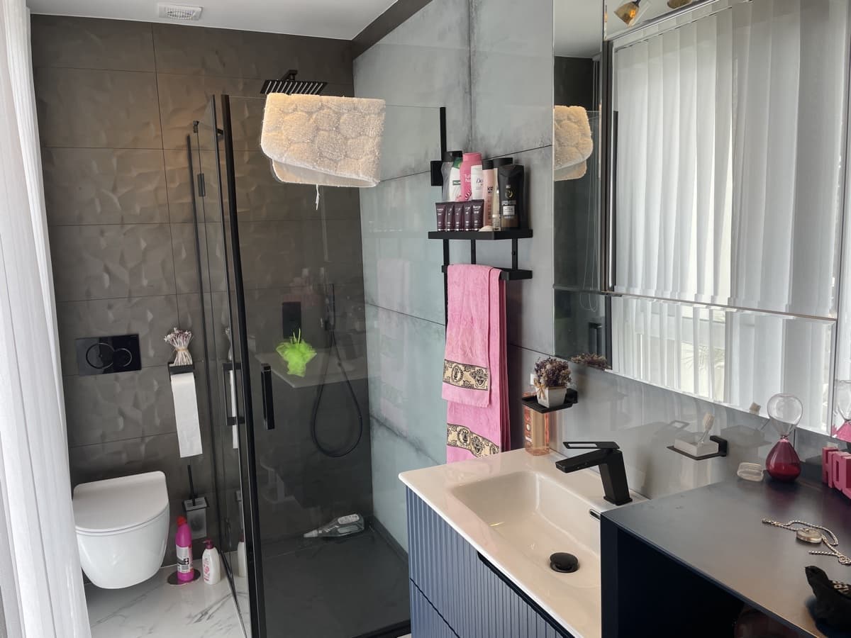 4 Zimmer Villa zu verkaufen in Los Balcones mit Pool Garage - 650.000 € (Ref: 9986435)