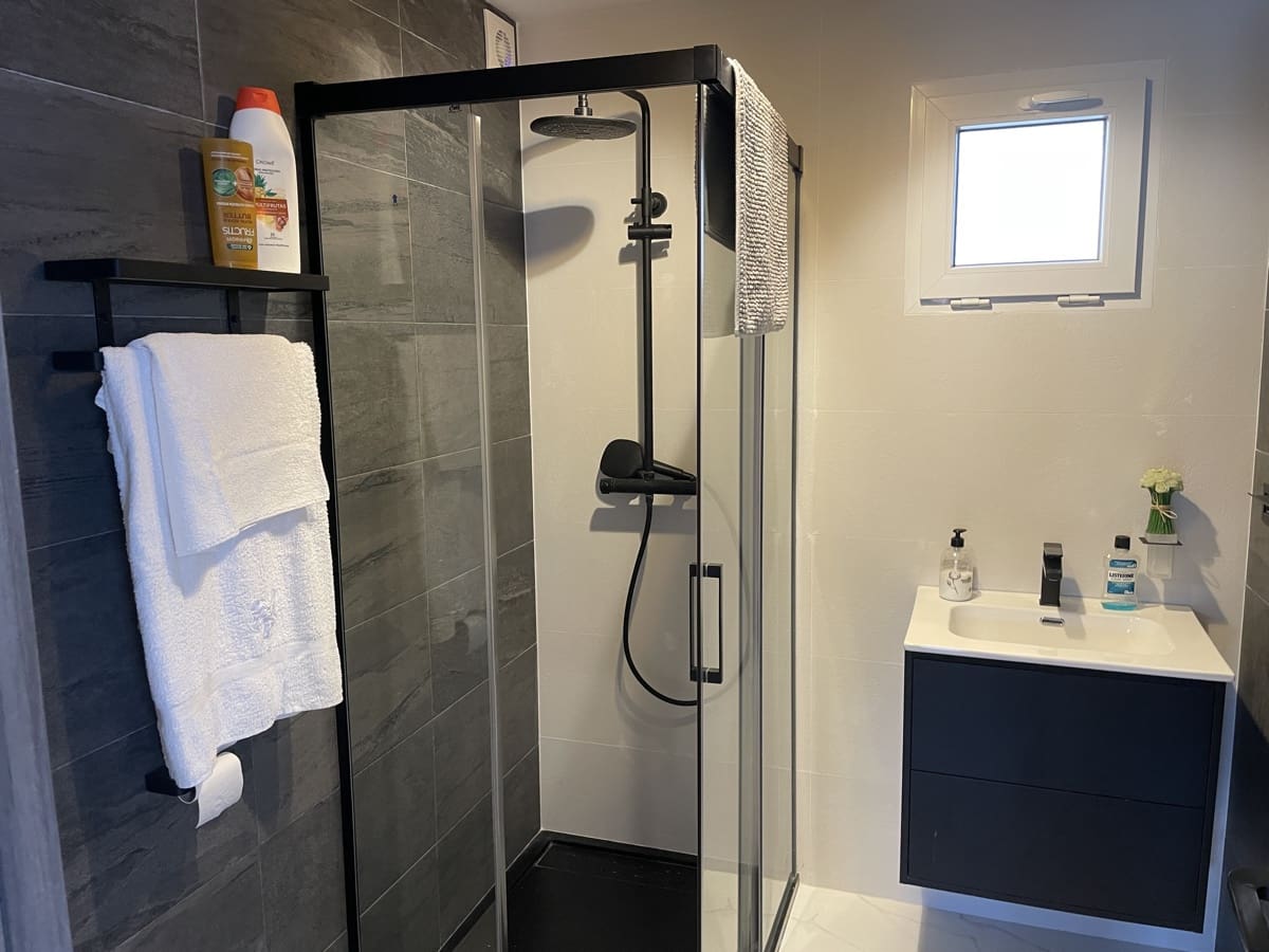 4 Zimmer Villa zu verkaufen in Los Balcones mit Pool Garage - 650.000 € (Ref: 9986435)