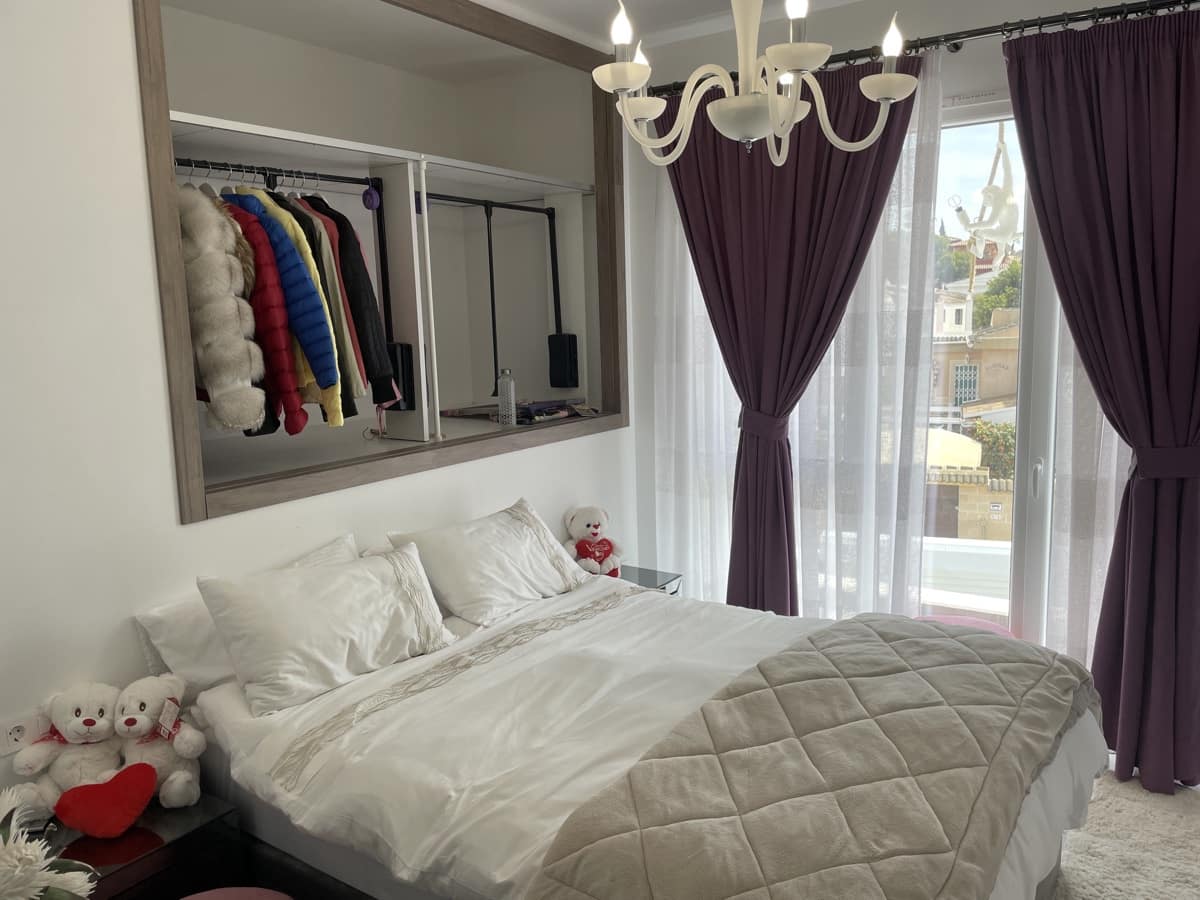 4 Zimmer Villa zu verkaufen in Los Balcones mit Pool Garage - 650.000 € (Ref: 9986435)