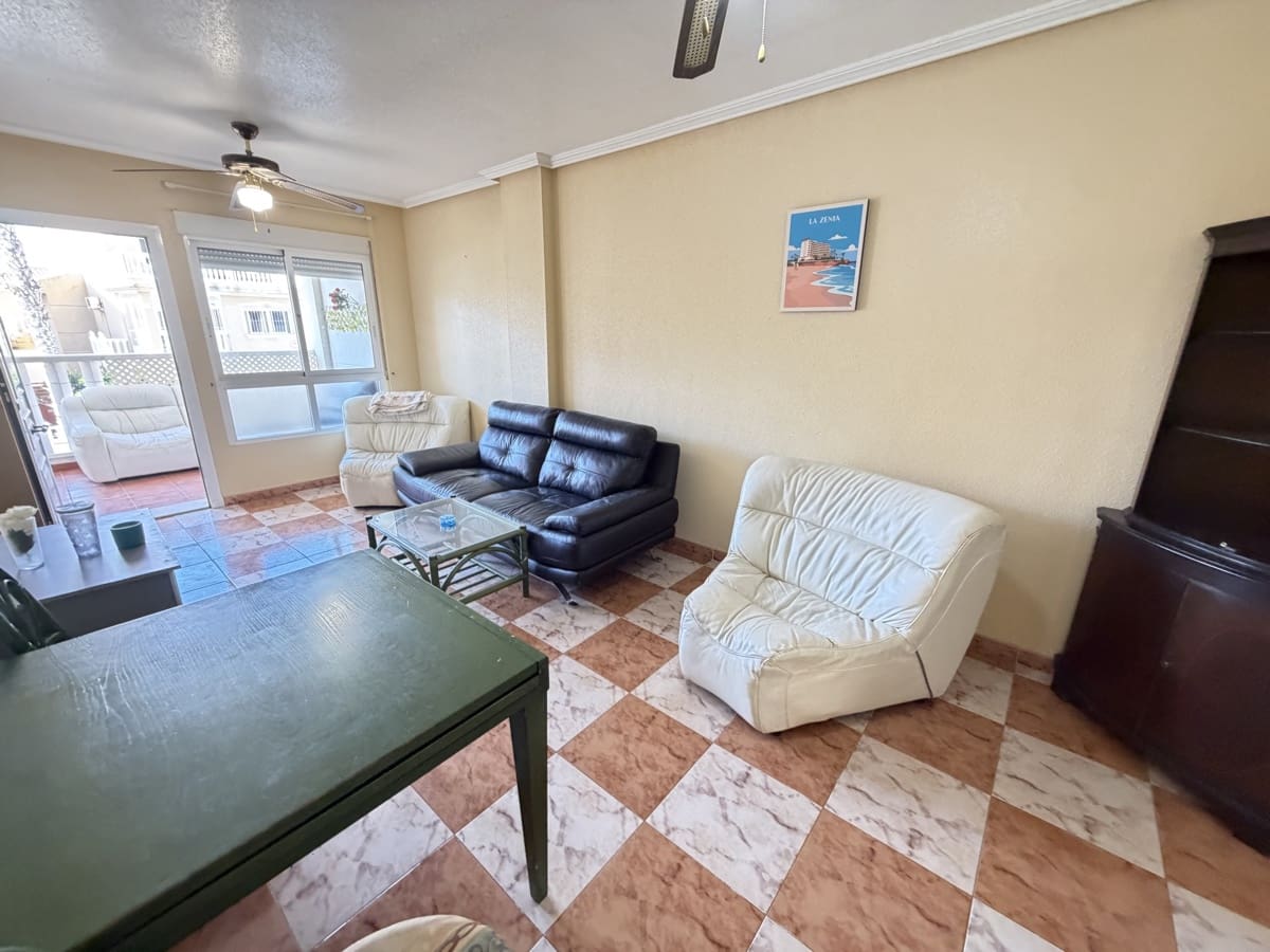 2 soverom Leilighet til salgs i Villamartin med svømmebasseng - € 149 995 (Ref: 9990228)
