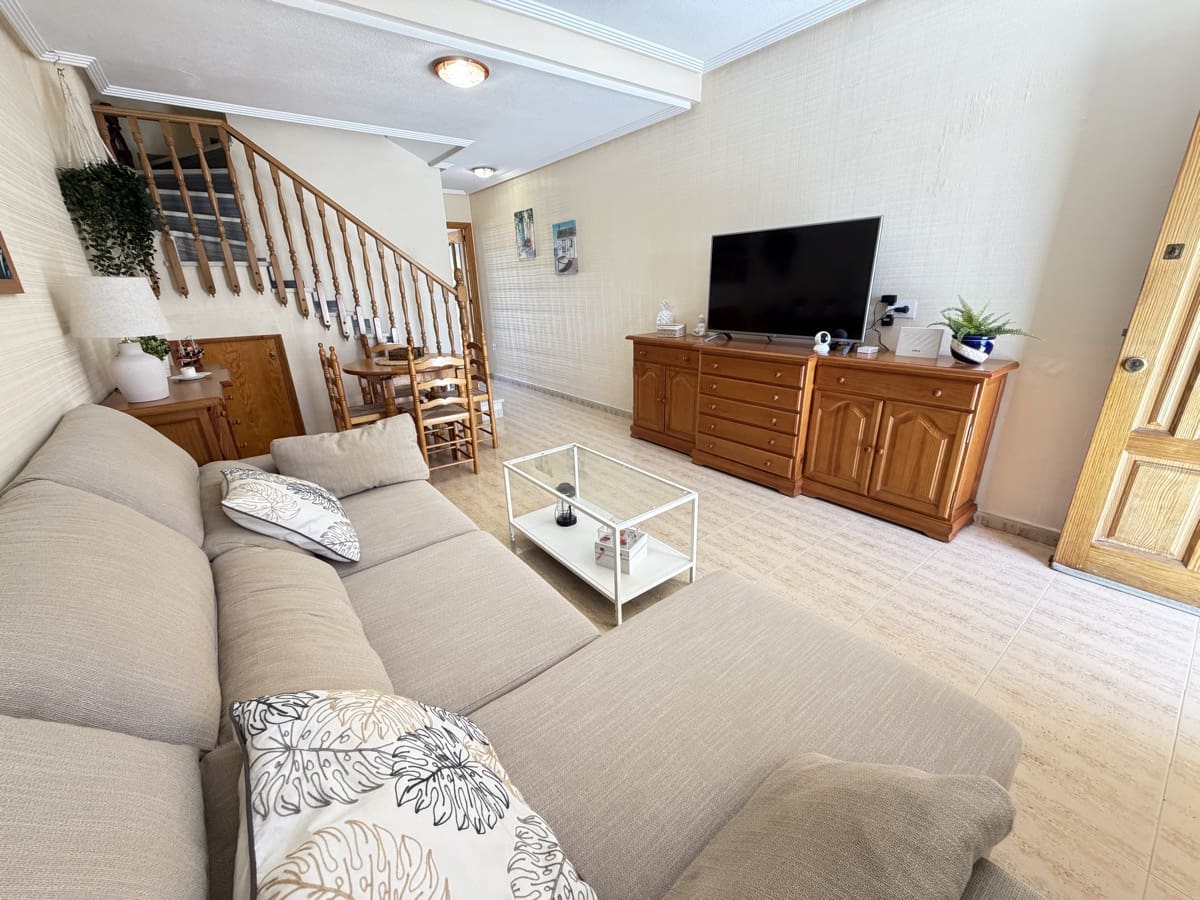 3 slaapkamer Huis te koop in Playa Flamenca met zwembad - € 280.000 (Ref: 9990232)