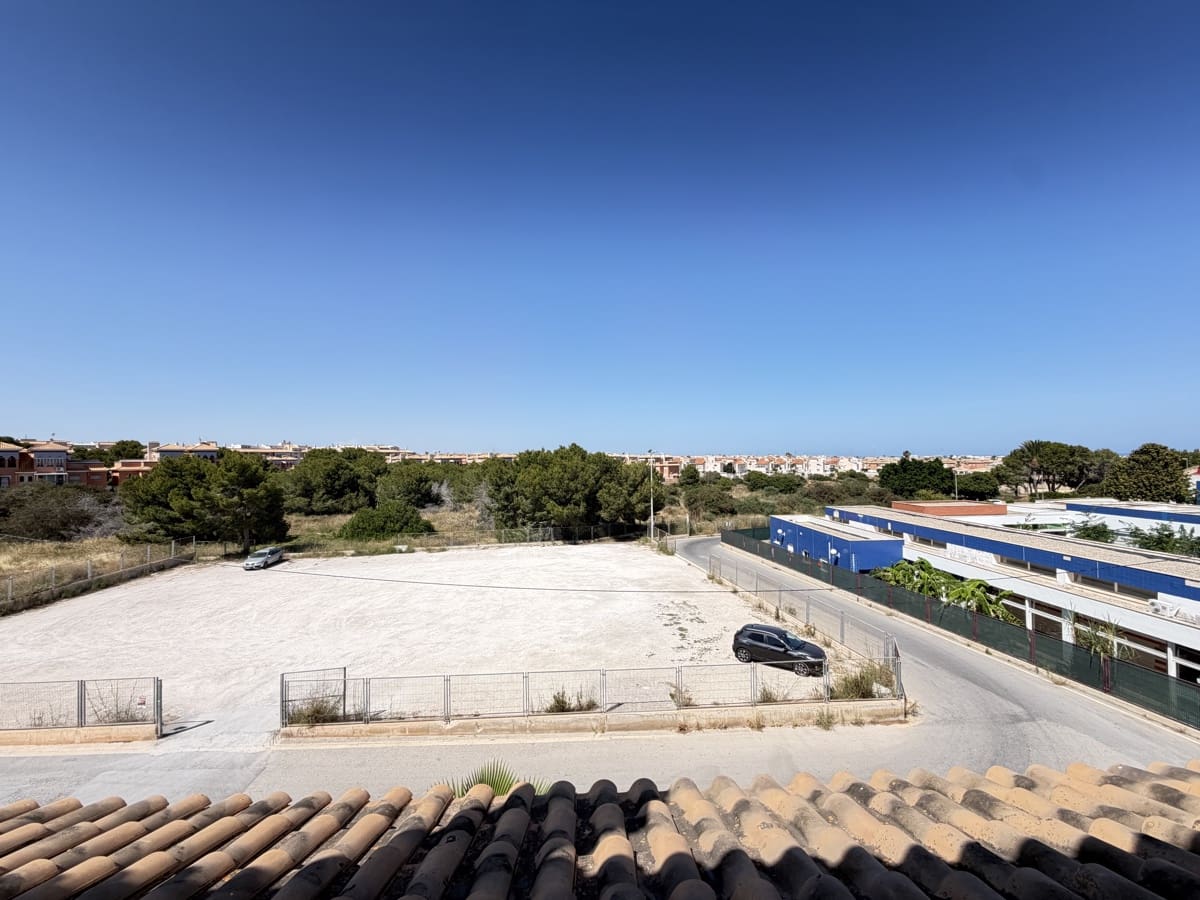3 slaapkamer Huis te koop in Playa Flamenca met zwembad - € 280.000 (Ref: 9990232)