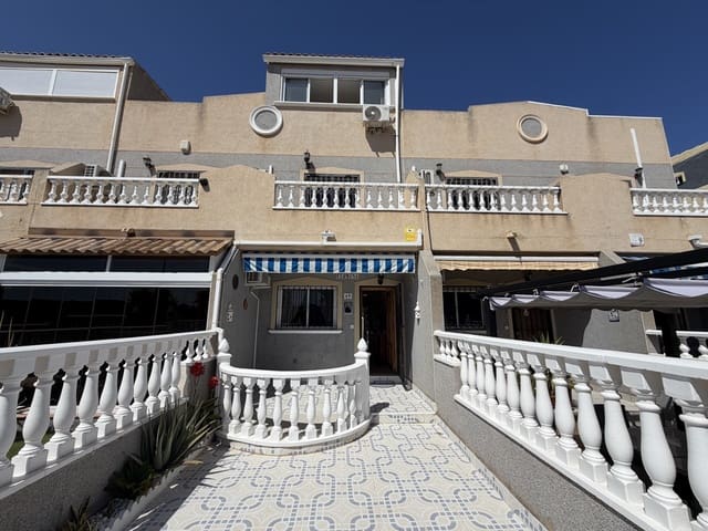 3 slaapkamer Huis te koop in Playa Flamenca, Orihuela met zwembad - € 280.000 (Ref: 9990232)