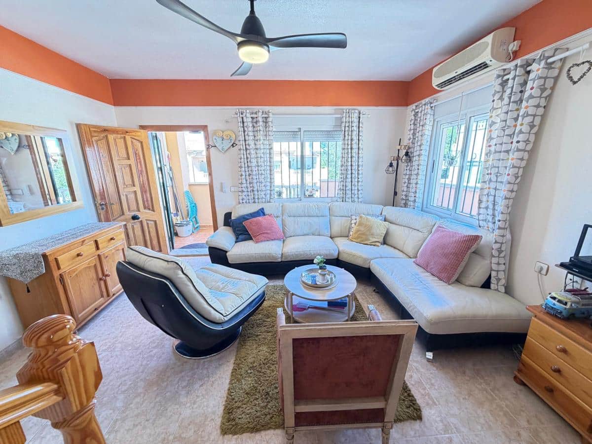 Apartamento de 3 habitaciones en Cabo Roig en venta con piscina - 194.950 € (Ref: 9990233)