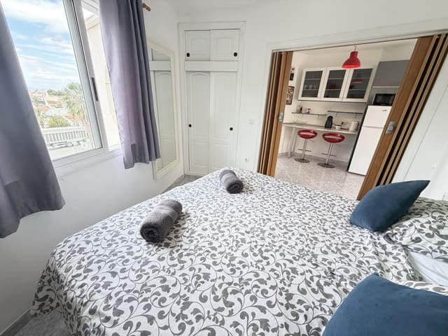 Apartamento de 1 habitación en San Miguel de Salinas en venta - 99.995 € (Ref: 9990241)