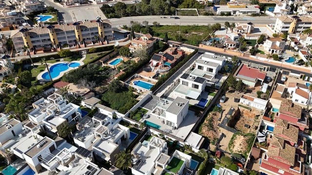 Byggegrund til salg i Cabo Roig, Orihuela - € 980.000 (Ref: 9990245)