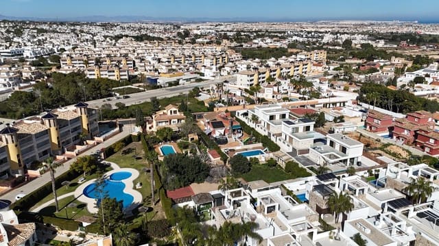 Byggegrund til salg i Cabo Roig, Orihuela - € 980.000 (Ref: 9990245)