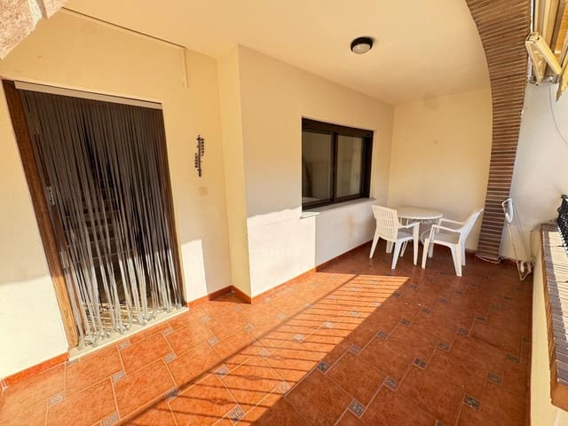 3 soveværelse Byhus til salg i San Miguel de Salinas med swimmingpool garage - € 249.000 (Ref: 9990254)
