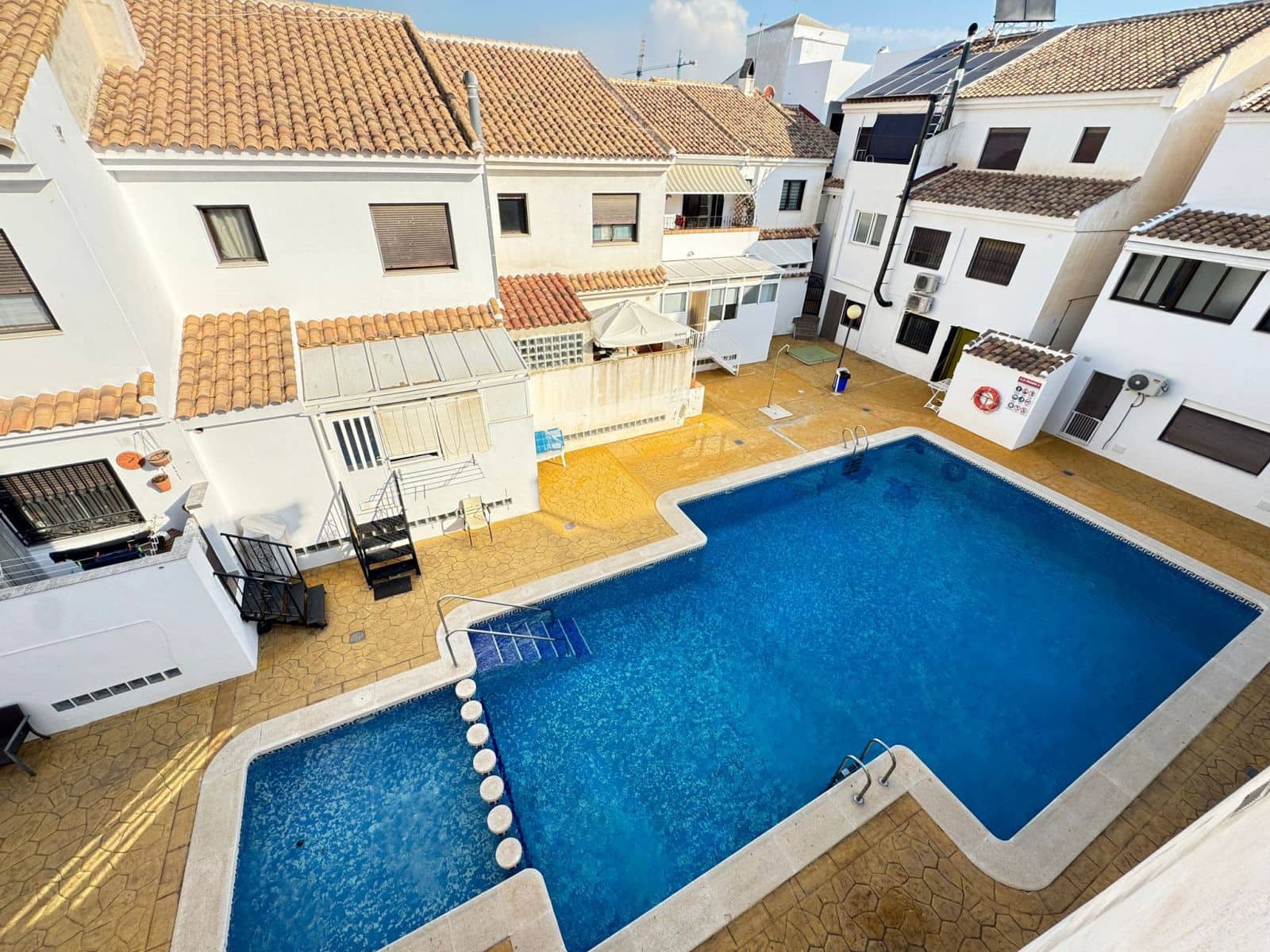 3 soveværelse Byhus til salg i San Miguel de Salinas med swimmingpool garage - € 249.000 (Ref: 9990254)