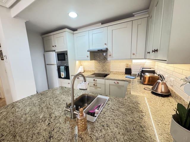 2 slaapkamer Appartement te koop in Cabo Roig, Orihuela met zwembad garage - € 189.995 (Ref: 9990255)