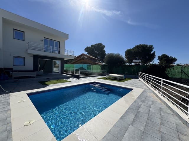 4 slaapkamer Villa te koop in Los Balcones met zwembad garage - € 599.000 (Ref: 9990257)