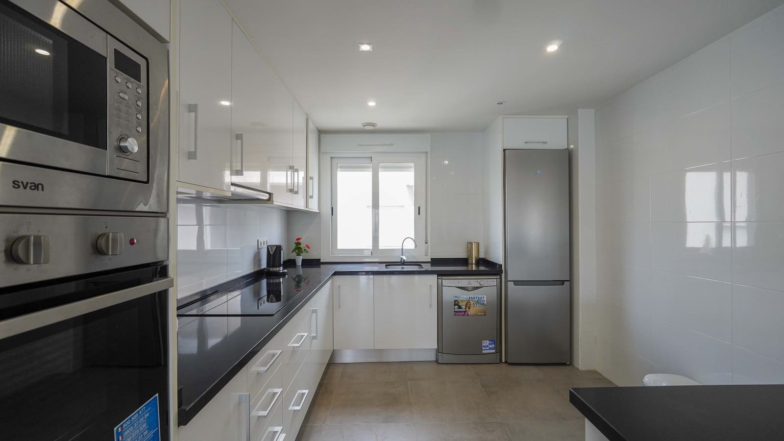 Apartamento de 2 habitaciones en Aguas Nuevas en venta con piscina garaje - 285.000 € (Ref: 9990263)