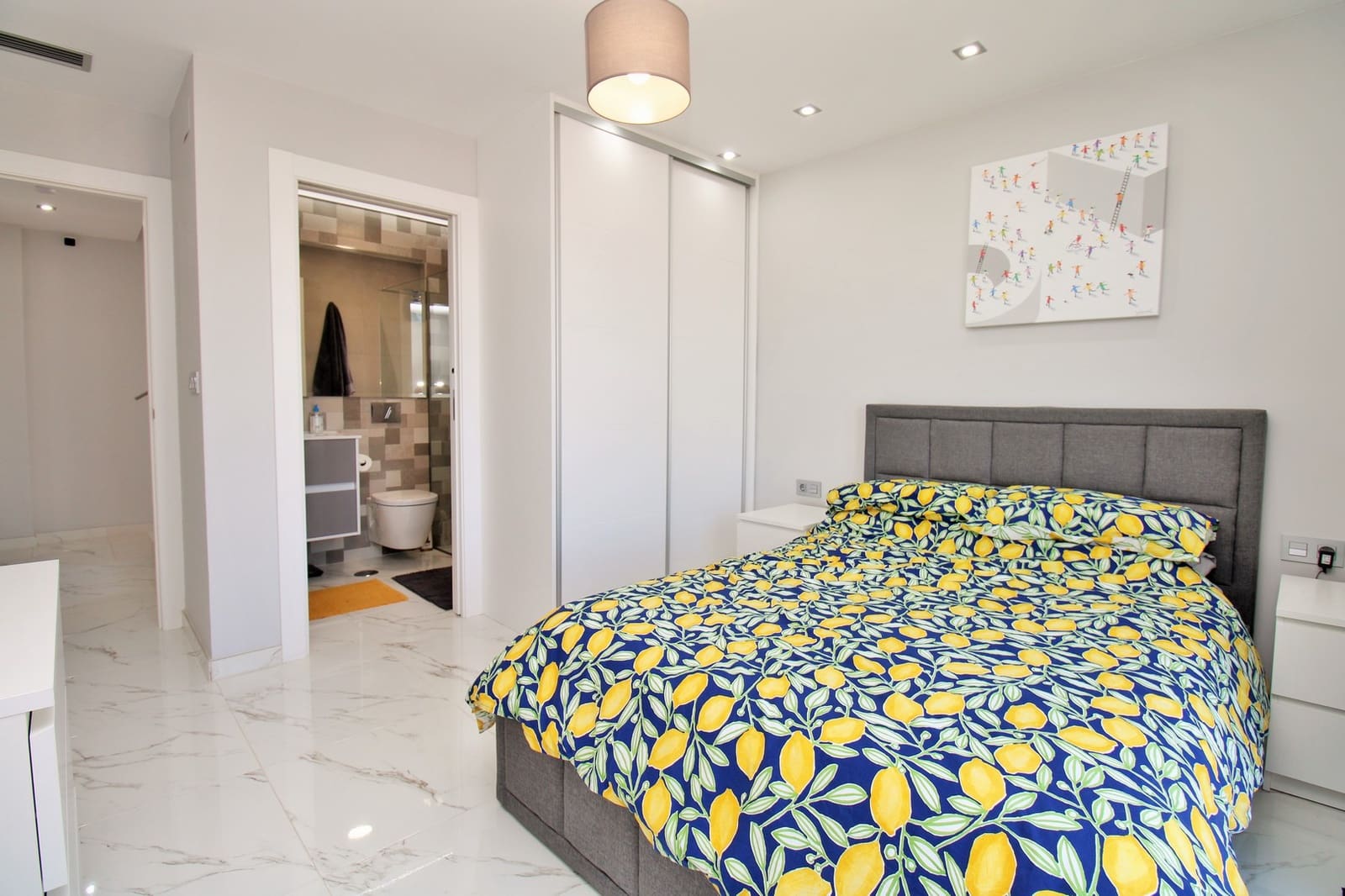 3 soveværelse Villa til salg i Villamartin med swimmingpool garage - € 375.000 (Ref: 9993905)