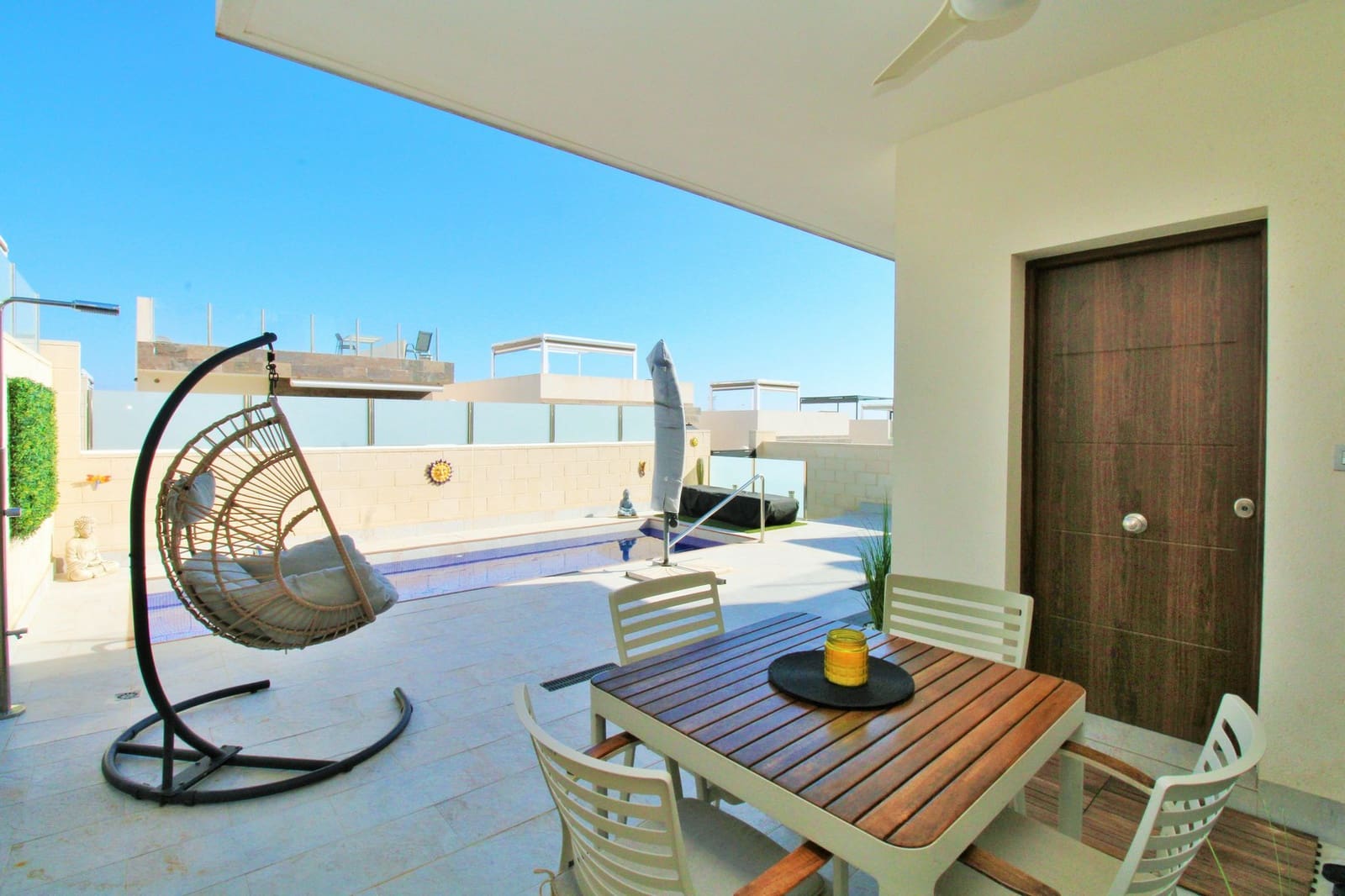 3 soveværelse Villa til salg i Villamartin med swimmingpool garage - € 375.000 (Ref: 9993905)