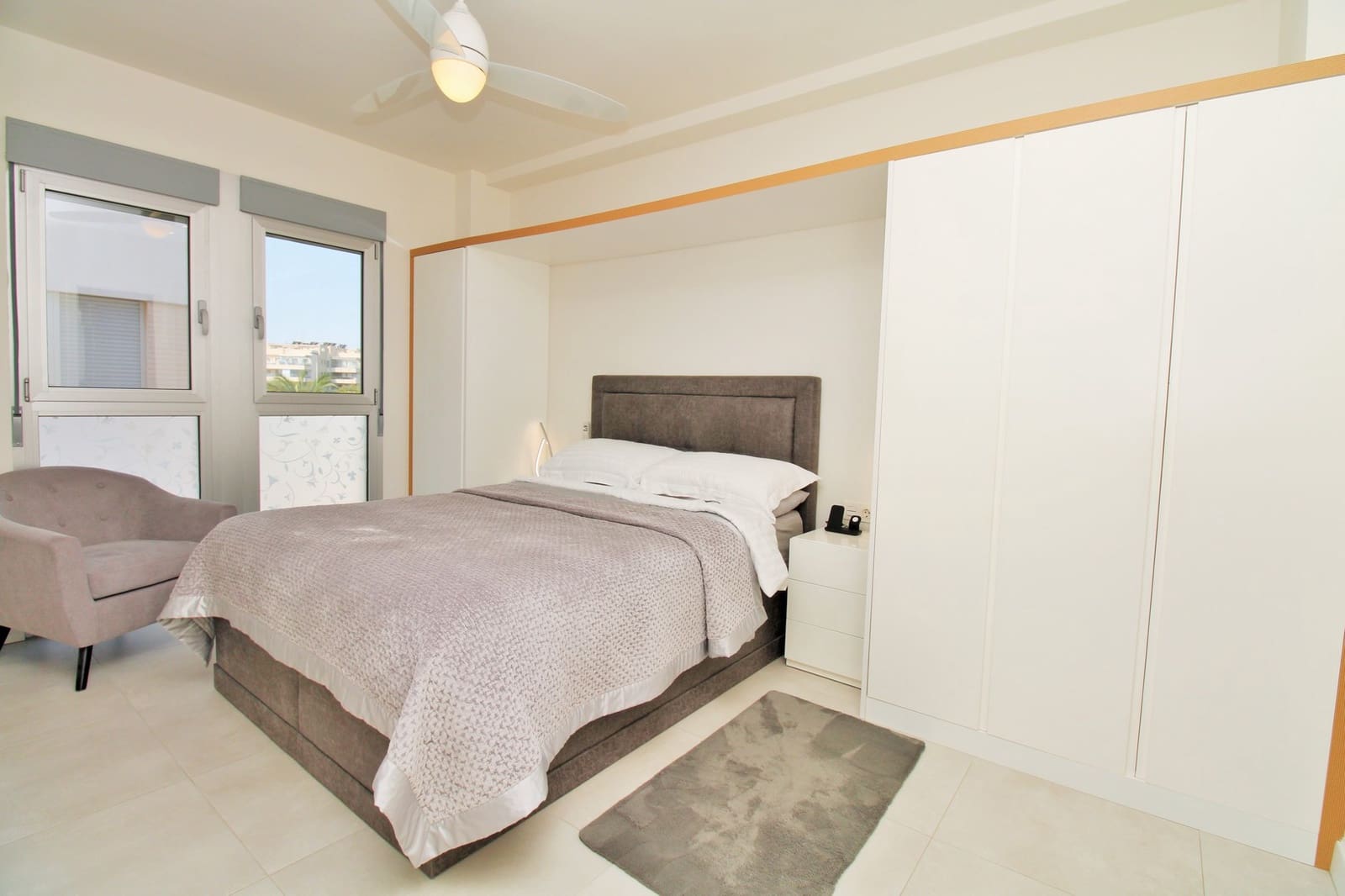 2 soverom Leilighet til salgs i Villamartin med svømmebasseng garasje - € 249 950 (Ref: 9993906)