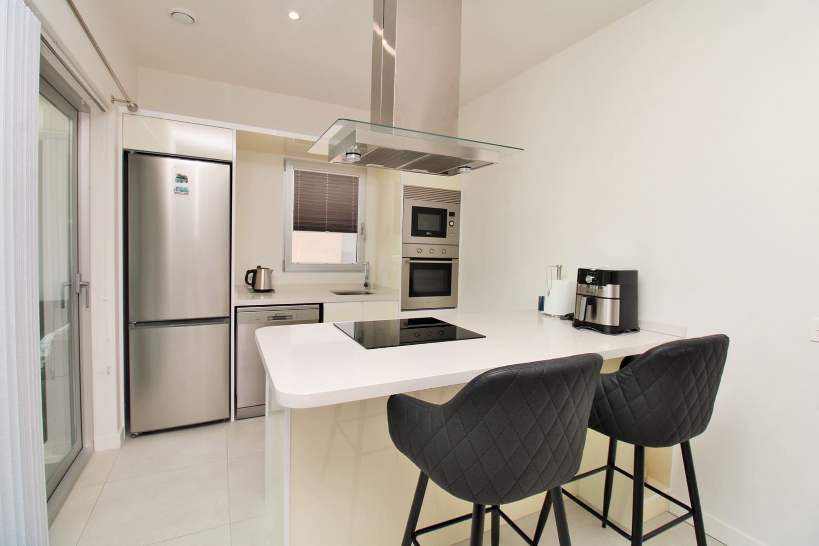 2 soverom Leilighet til salgs i Villamartin med svømmebasseng garasje - € 249 950 (Ref: 9993906)