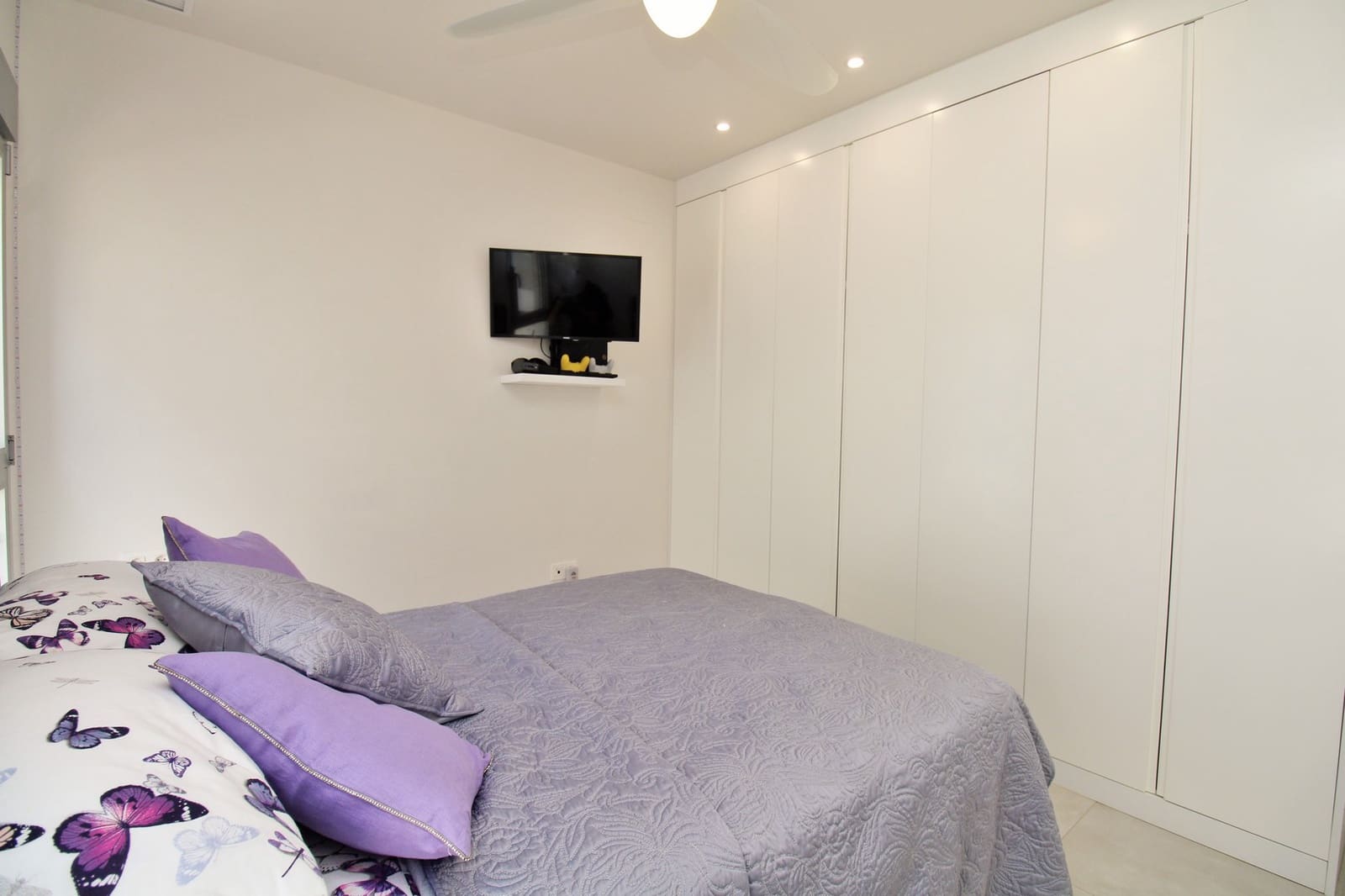 2 soverom Leilighet til salgs i Villamartin med svømmebasseng garasje - € 249 950 (Ref: 9993906)