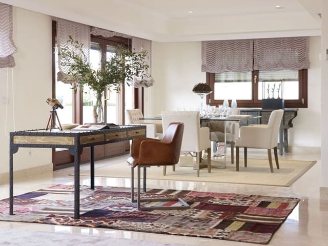 4 soverom Penthouse til salgs i Marbella med svømmebasseng garasje - € 1 850 000 (Ref: 7195877)