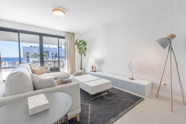 Apartamento de 3 habitaciones en Estepona en venta con piscina garaje - 407.000 € (Ref: 7196063)