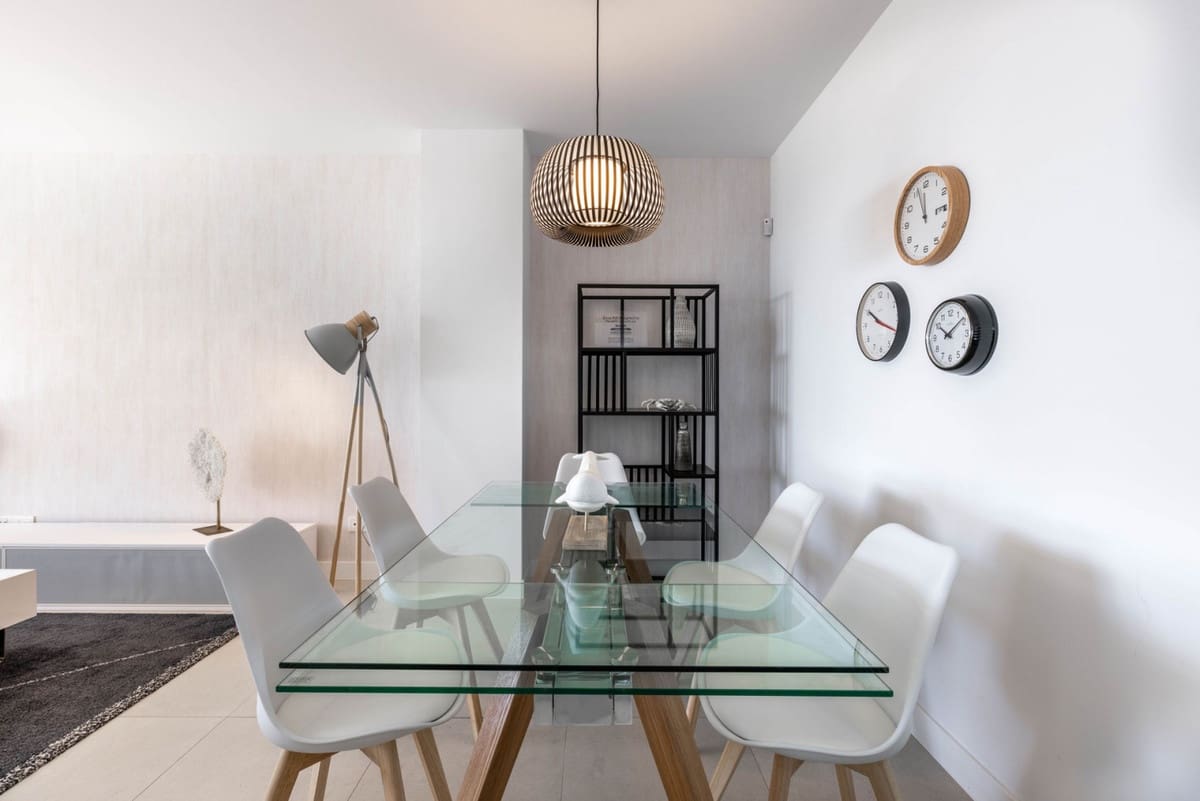 Apartamento de 3 habitaciones en Estepona en venta con piscina garaje - 407.000 € (Ref: 7196063)